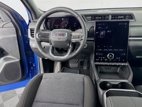 New 2025 GMC Terrain Elevation image 23