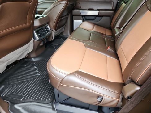 Used 2024 Ford F250 King Ranch image 11