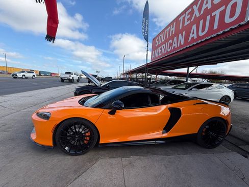 Used 2020 McLaren GT image 4