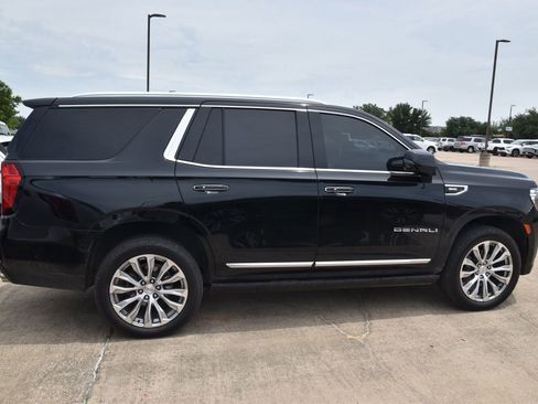 Used 2023 GMC Yukon Denali w/ Advanced Technology Package AWD/4WD image 6