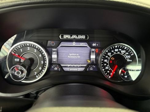 Used 2024 RAM 1500 Laramie AWD/4WD image 31