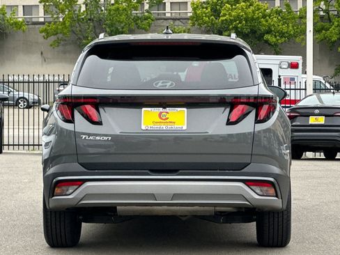 Used 2025 Hyundai Tucson SEL FWD image 5