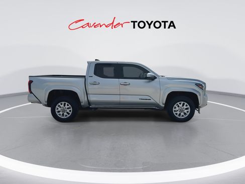 Certified 2025 Toyota Tacoma SR5 RWD image 9