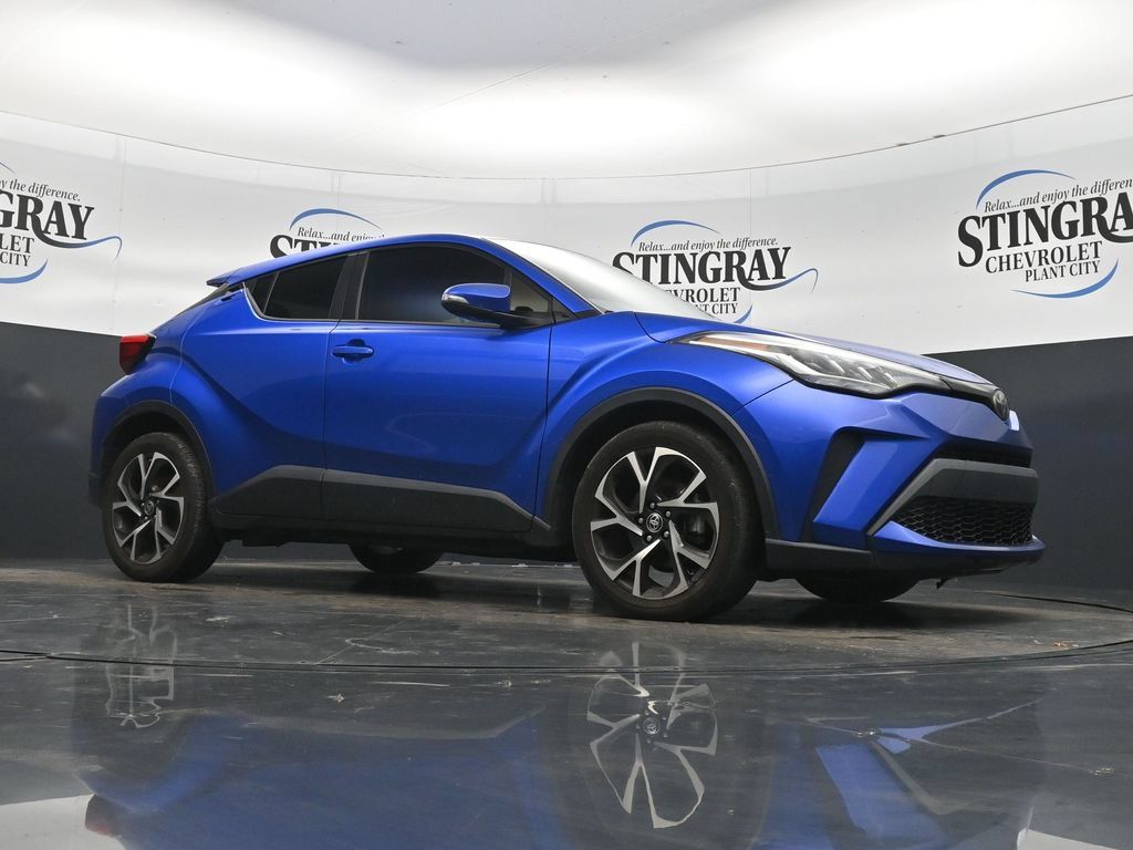 Used 2021 Toyota C-HR XLE FWD image 26