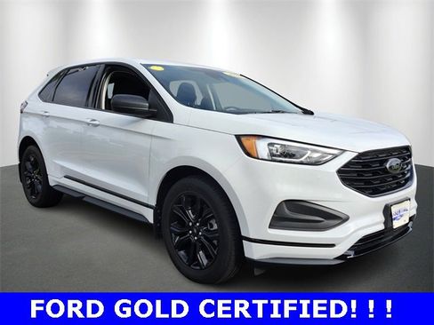 Used 2024 Ford Edge SE w/ Black Appearance Package image 6