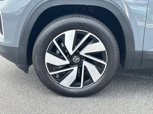 Used 2025 Volkswagen Atlas SE FWD image 9