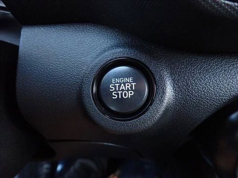 Used 2024 Hyundai Venue Limited FWD image 21