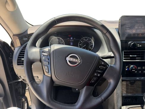 Used 2024 Nissan Armada Platinum w/ Captain's Chairs Package RWD image 13