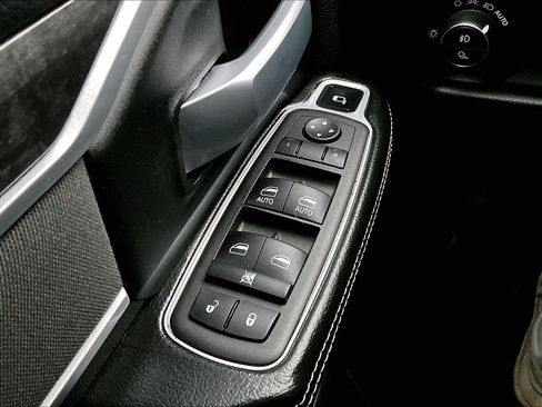 Used 2024 RAM 3500 SLT w/ Quick Order Package 2YG SLT image 34