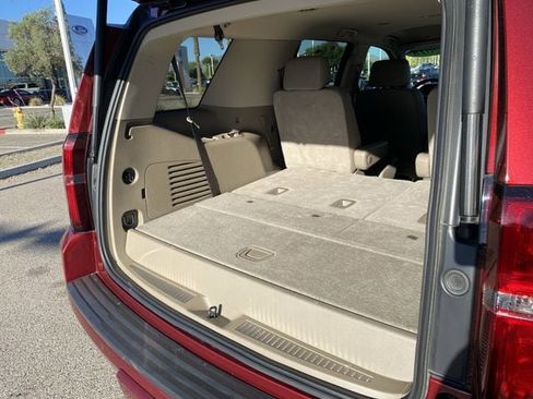 Used 2018 Chevrolet Tahoe LT w/ Luxury Package image 15