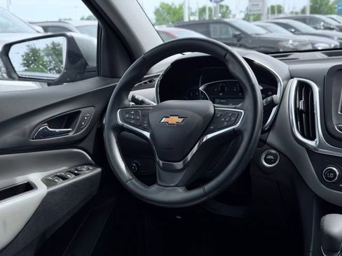 Used 2023 Chevrolet Equinox LT AWD/4WD image 25
