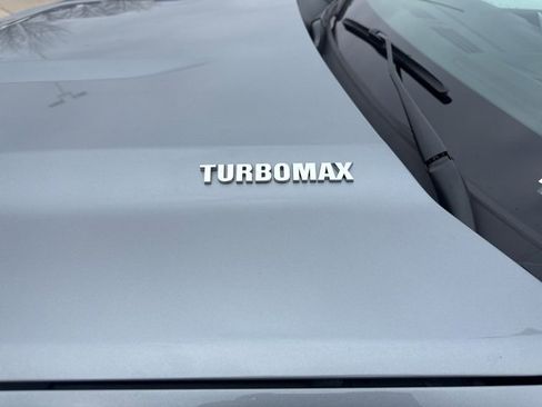 Used 2025 Chevrolet Silverado 1500 LT image 34