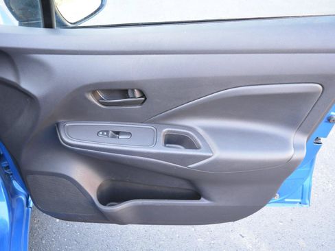 Used 2020 Nissan Versa S FWD image 16