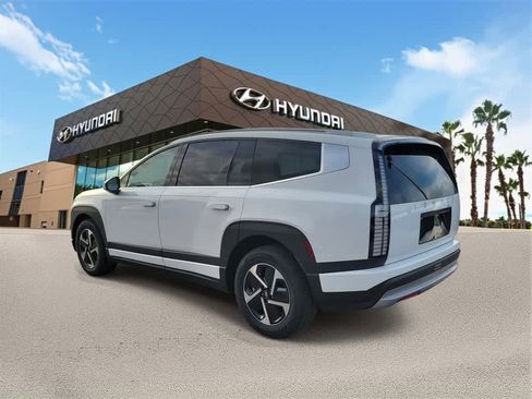 New 2026 Hyundai Ioniq 9 SE image 2