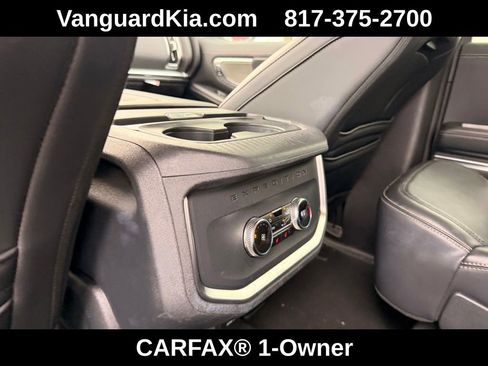 Used 2025 Ford Expedition Platinum AWD/4WD image 26