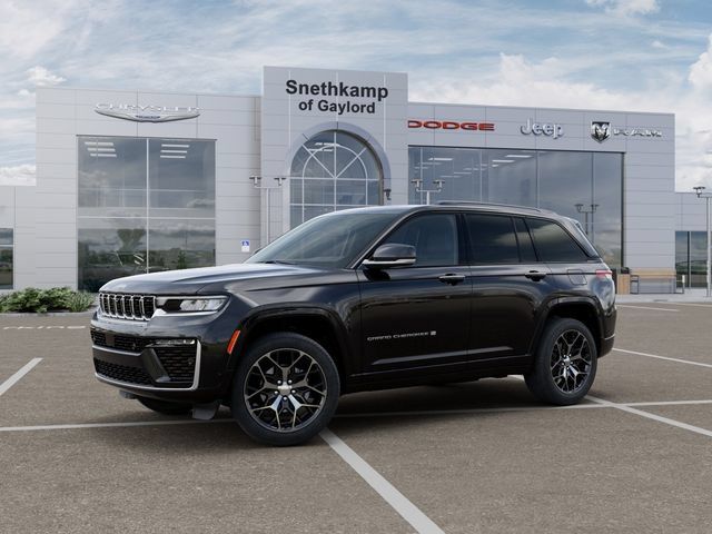 New 2026 Jeep Grand Cherokee Summit AWD/4WD image 2