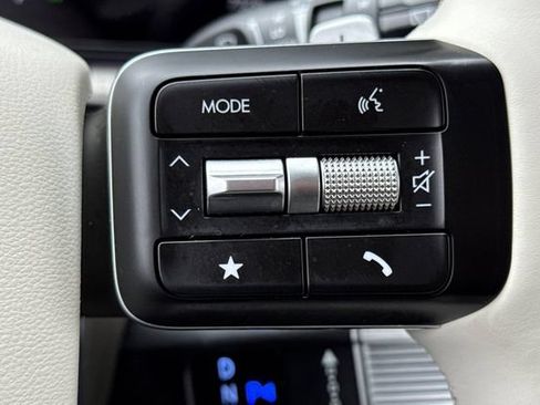 Used 2025 Hyundai Santa Fe Calligraphy AWD/4WD image 40