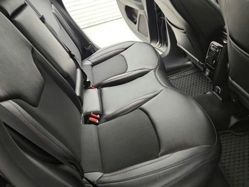 Used 2024 Jeep Compass Trailhawk image 20