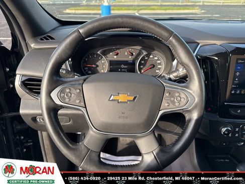 Used 2022 Chevrolet Traverse LT image 14