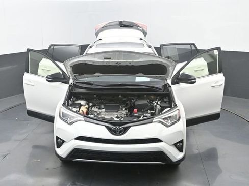 Used 2018 Toyota RAV4 SE w/ Power Extra Value Package FWD image 36