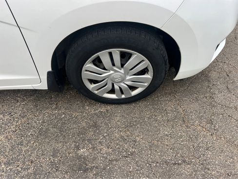 Used 2016 Honda Fit LX image 25