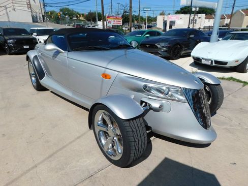 Used 2000 Plymouth Prowler RWD image 1