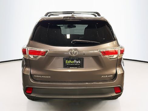 Used 2016 Toyota Highlander XLE AWD/4WD image 7