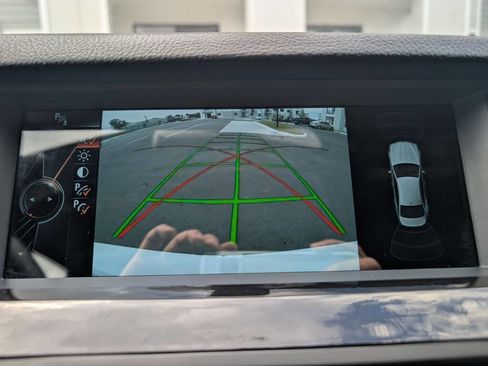 Used 2013 BMW 528i Sedan image 32