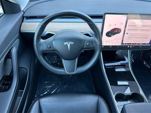 Used 2018 Tesla Model 3 Long Range image 14