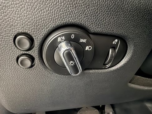 Used 2018 MINI Cooper Convertible FWD image 28