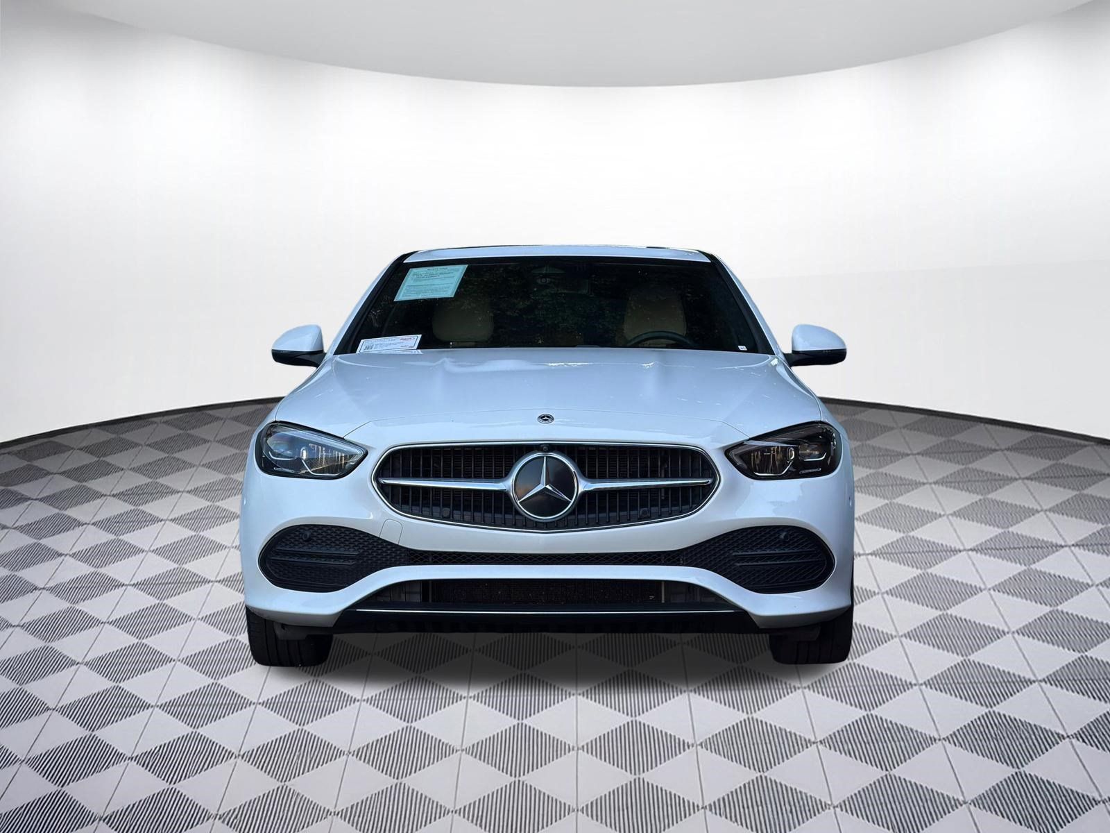 Used 2024 Mercedes-Benz C 300 Sedan image 5