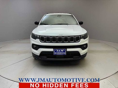 Used 2023 Jeep Compass Latitude w/ Convenience Group AWD/4WD image 8