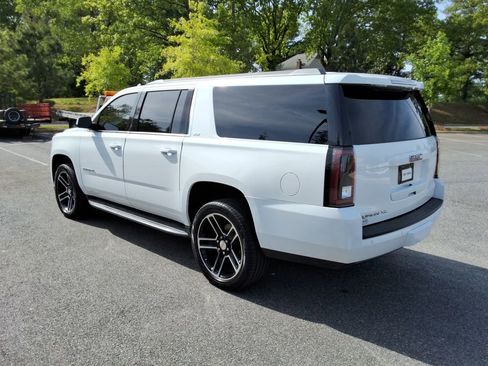 Used 2015 GMC Yukon XL SLT RWD image 7