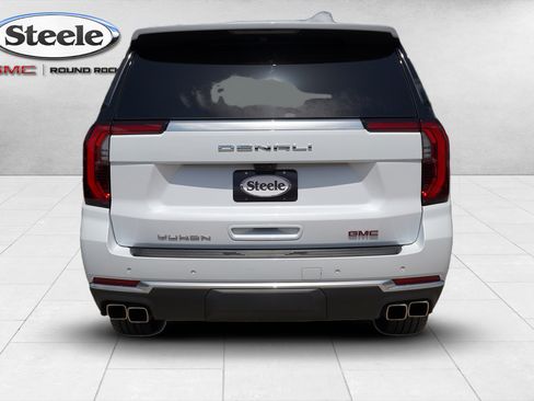 Used 2026 GMC Yukon XL Denali w/ Advanced Technology Package AWD/4WD image 6