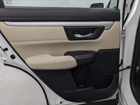 Used 2018 Honda CR-V LX image 17