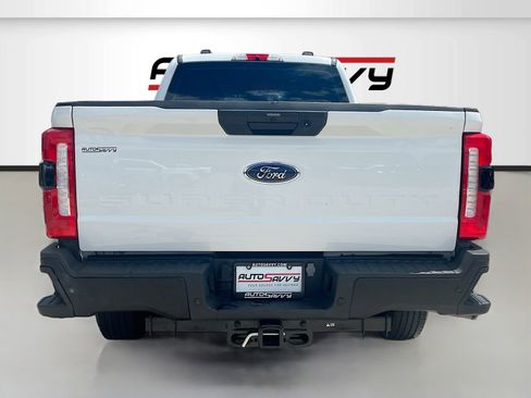 Used 2024 Ford F250 XL w/ 360-Degree Camera Package RWD image 6