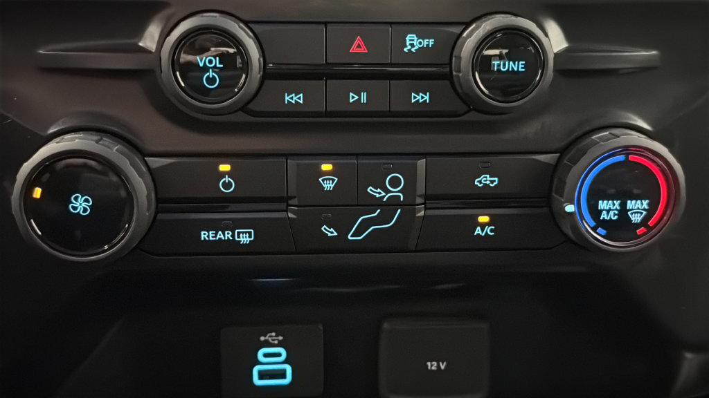 Used 2026 Ford F350 XLT w/ FX4 Off-Road Package AWD/4WD image 17