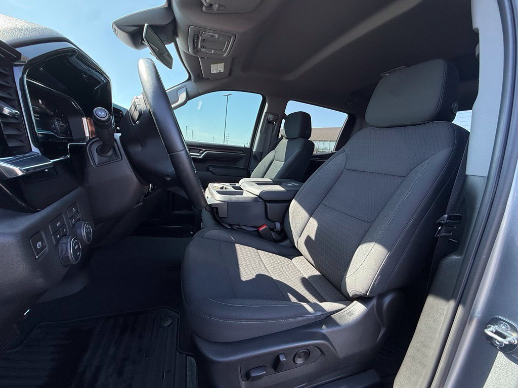Used 2023 Chevrolet Silverado 1500 RST AWD/4WD image 19