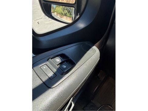 Used 2024 RAM ProMaster 2500 FWD image 12
