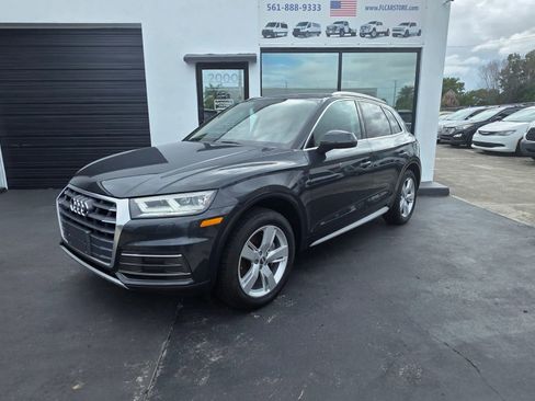 Used 2018 Audi Q5 2.0T Premium Plus w/ Premium Plus Package image 2