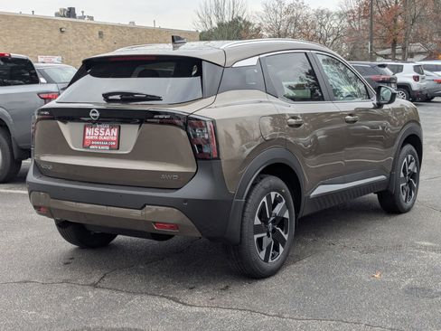 New 2026 Nissan Kicks SV w/ SV Premium Package image 2