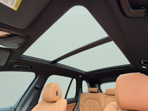 Used 2024 BMW X5 sDrive40i w/ Parking Assistance Package image 24