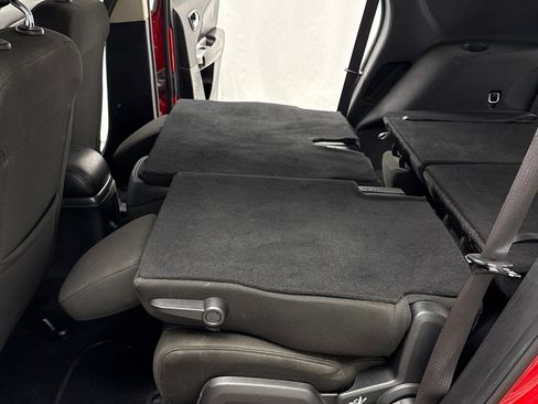 Used 2019 Dodge Journey SE FWD image 39