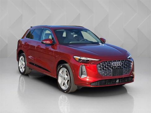 New 2025 Audi Q5 Premium Plus image 8