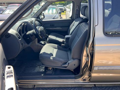 Used 2002 Nissan Xterra SE RWD image 24