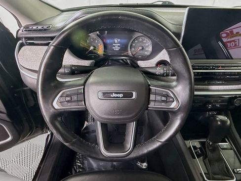 Used 2022 Jeep Compass Latitude AWD/4WD image 19