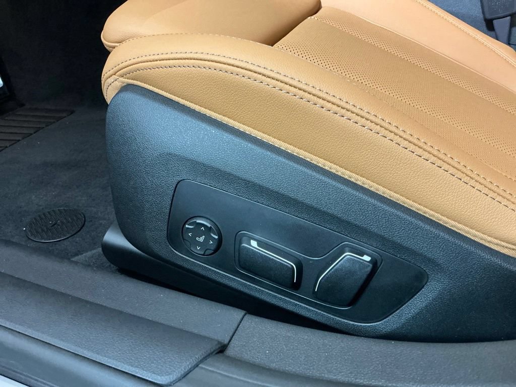 New 2026 BMW 430i xDrive w/ M Sport Package AWD/4WD image 21
