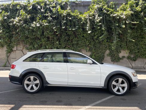 Used 2013 Audi A4 Premium Plus w/ Premium Plus Pkg AWD/4WD image 6