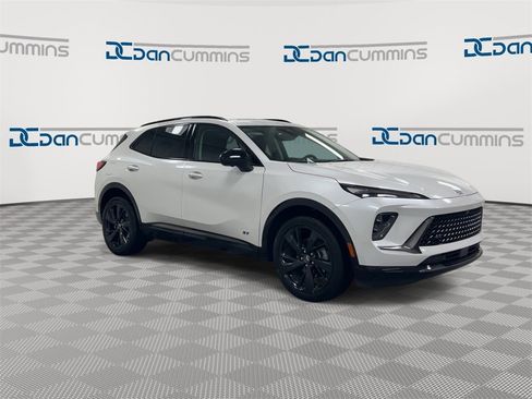 New 2025 Buick Envision Sport Touring image 2