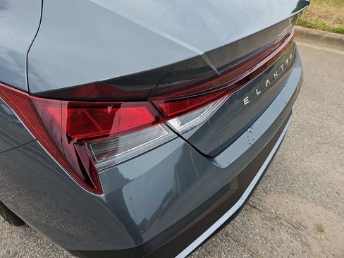 New 2026 Hyundai Elantra SE FWD image 29